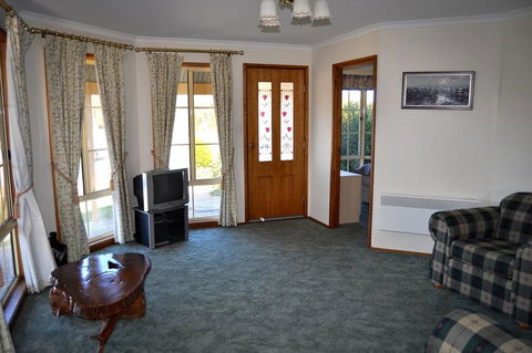 Baywatch - Yarra Valley Accommodation 6