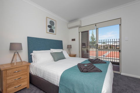 Jurien Bay Motel Apartments - Yarra Valley Accommodation 3