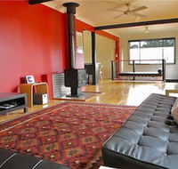 Pendeli Beach House - Yarra Valley Accommodation