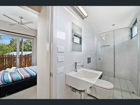 Crescent Head Spa Villa - Yarra Valley Accommodation 5