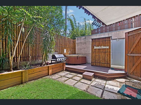 Crescent Head Spa Villa - Yarra Valley Accommodation 11