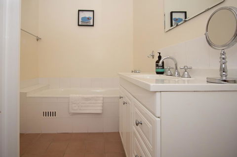 Stay In Mudgee The Grove, The Church, And Premium Private Homestead - Yarra Valley Accommodation 34
