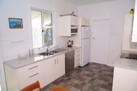 Fleur Cottage, 7 Willow Street - Yarra Valley Accommodation 7