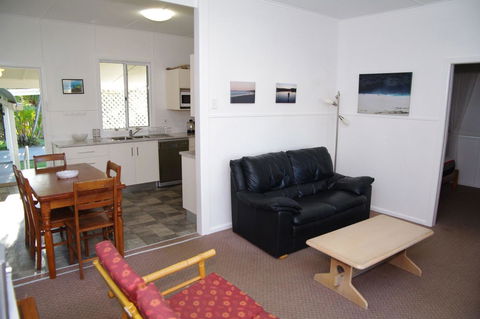 Fleur Cottage, 7 Willow Street - Yarra Valley Accommodation 8