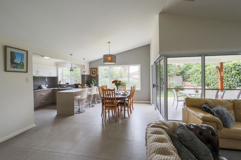 Armidale Cottage - House 2 - Yarra Valley Accommodation 16