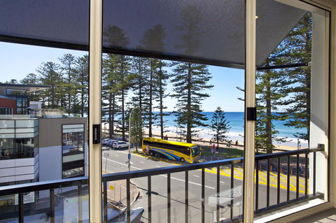 Manly Paradise Motel & Apartments - Yarra Valley Accommodation 4