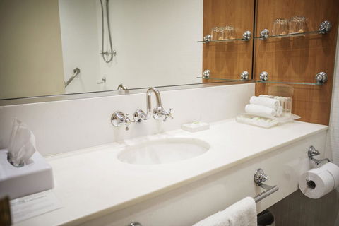 Sydney Harbour Hotel - Yarra Valley Accommodation 24