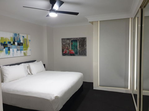 Liv Apartments Haymarket - Yarra Valley Accommodation 5