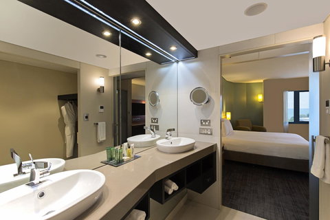 Hilton Darwin - Yarra Valley Accommodation 15