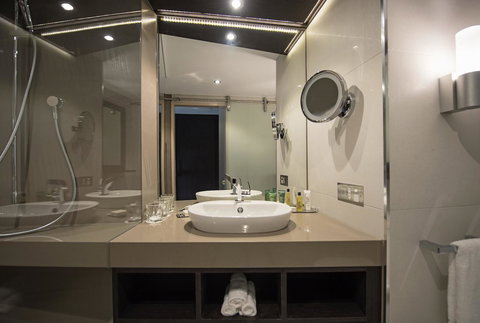 Hilton Darwin - Yarra Valley Accommodation 24