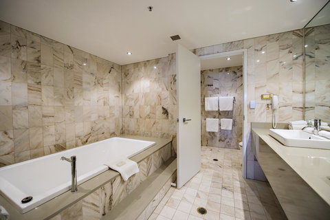 Hilton Darwin - Yarra Valley Accommodation 35