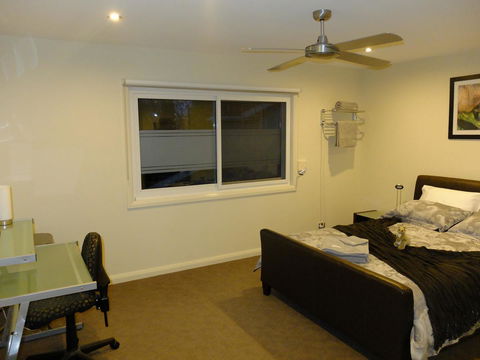 Rock Wallaby - Yarra Valley Accommodation 6