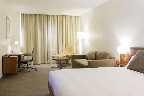 Novotel Canberra - Yarra Valley Accommodation 33