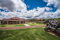 Book Serpentine Accommodation Vacations Yarra Valley Accommodation Yarra Valley Accommodation