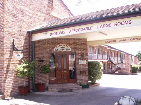Cedar Lodge Motel - Yarra Valley Accommodation 0