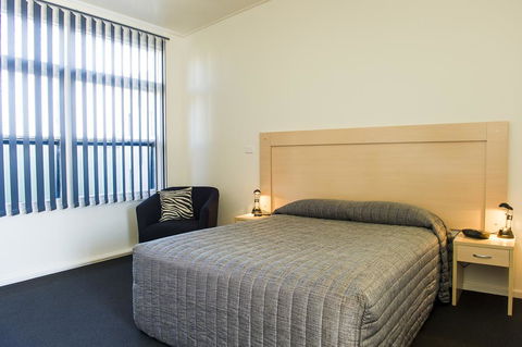 Cherry Blossom Motor Inn - Yarra Valley Accommodation 0
