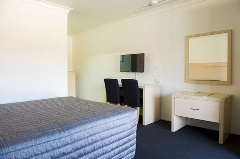 Cherry Blossom Motor Inn - Yarra Valley Accommodation 3
