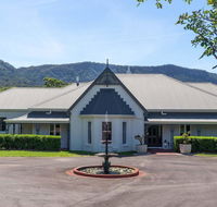 Cowley House - stunning entertainer views pool - Yarra Valley Accommodation