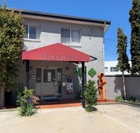 Crest Motor Inn - Yarra Valley Accommodation