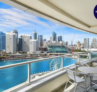 DREAM HARBOUR VIEW 2 BRM // GYM POOL and PARKING - Yarra Valley Accommodation