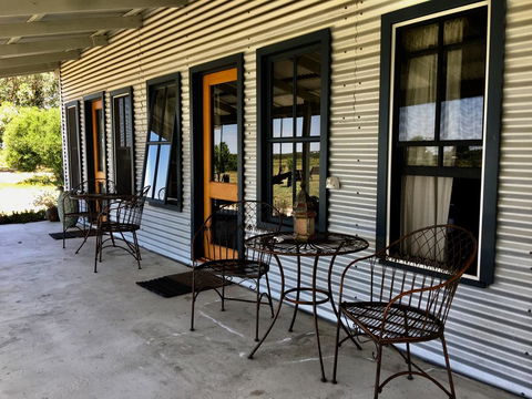 French Island Cottage - Yarra Valley Accommodation 2