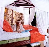 Gaiananda Treehouse - Yarra Valley Accommodation