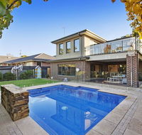 Hampton Haven with Pool for families and a max of 8 adults. - Yarra Valley Accommodation