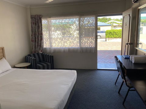 Hervey Bay Motel - Yarra Valley Accommodation 1