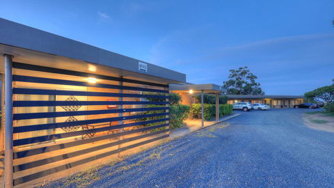 Hilldrop Motor Inn - Yarra Valley Accommodation 2