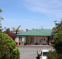 Hilltop on Tamborine - Yarra Valley Accommodation
