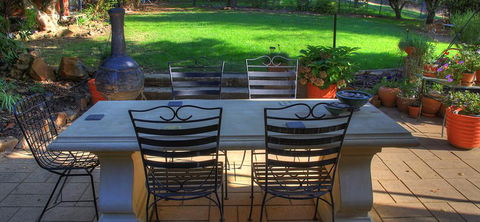 Hillview Oak B&B - Yarra Valley Accommodation 1