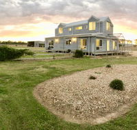 Jackaleah Farm Stay - Yarra Valley Accommodation