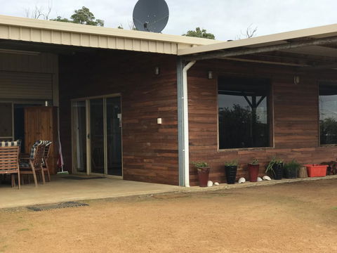 Jarrah Glen Cabins - Yarra Valley Accommodation 1