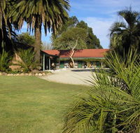 Jolly Swagman Motor Inn Holbrook - Yarra Valley Accommodation