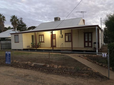 King Of The Cross - Work, Holiday Or Stop Overs - Yarra Valley Accommodation 0