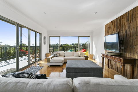 L'Ciabot- Sea View Tranquility - Yarra Valley Accommodation 1
