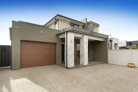 LA DOLCE VITA RETREAT - RYE - Yarra Valley Accommodation 0