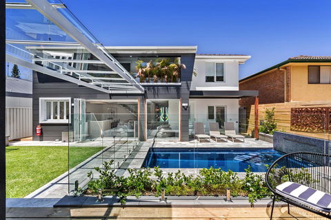 La Luna - Shoal Bay - Yarra Valley Accommodation 0