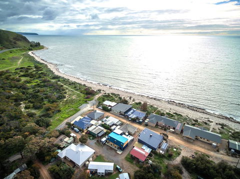 Lady Bay Getaway - 12 Lady Bay, Normanville - Yarra Valley Accommodation 2