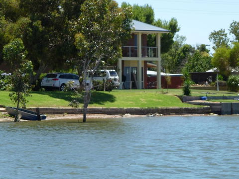 Lake Boga Waterfront Holiday House - Yarra Valley Accommodation 0