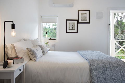 Lake Daylesford Apartment 3 - Yarra Valley Accommodation 0