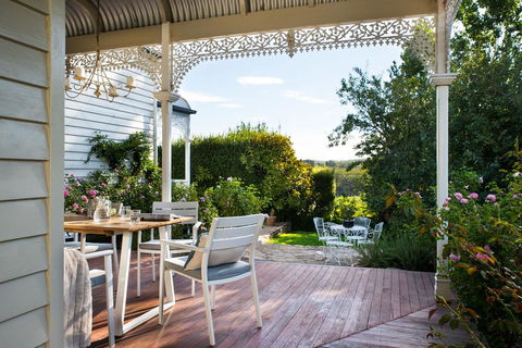 Lake Daylesford Country House - Yarra Valley Accommodation 3