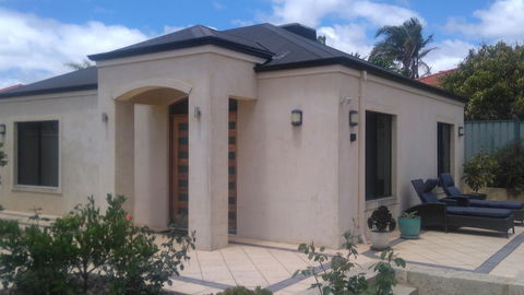 Lake Estate Stay - Yarra Valley Accommodation 0