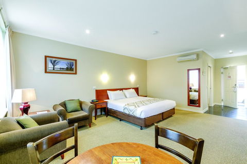 Lake Inn - Ballarat - Yarra Valley Accommodation 3