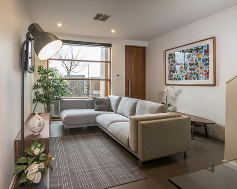 LUXE - Park Views, Wine, Wifi, Netflix, Garage, PETS Ok! - Yarra Valley Accommodation 0