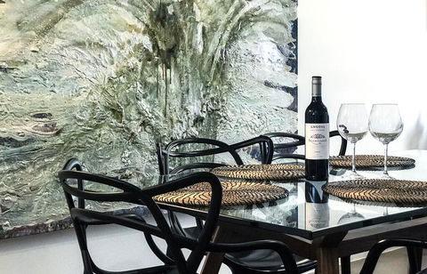 LUXE - Park Views, Wine, Wifi, Netflix, Garage, PETS Ok! - Yarra Valley Accommodation 3