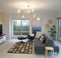Luxury Waterfront Villa in Sanctuary Lakes - Yarra Valley Accommodation