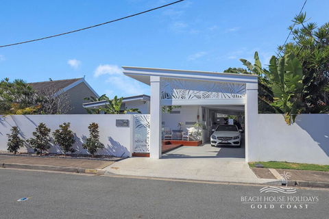 Miami Beachside Beach House - Yarra Valley Accommodation 1