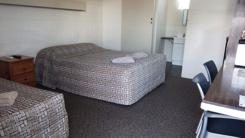 Monto Colonial Motor Inn - Yarra Valley Accommodation 0
