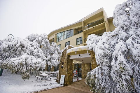 Mt Buller Chalet Hotel & Suites - Yarra Valley Accommodation 0